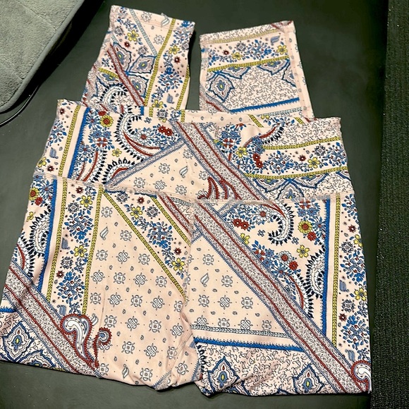 Fabletics PowerHold High-Waisted Capri Paisley Sport L - Picture 2 of 8